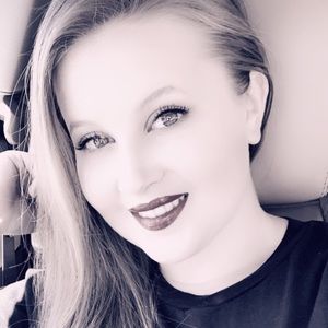 Meet your Posher, Cristine